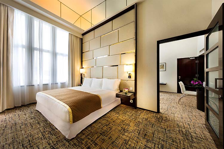 3_2_Royal Suite
