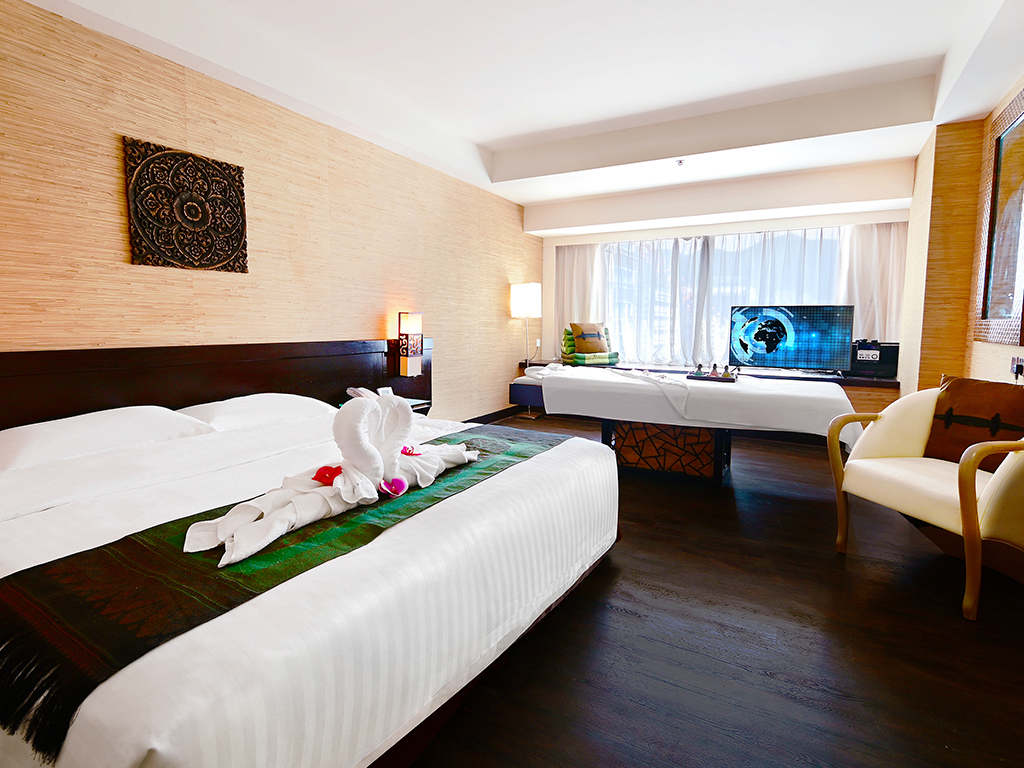 RRH-Spa-Room-02