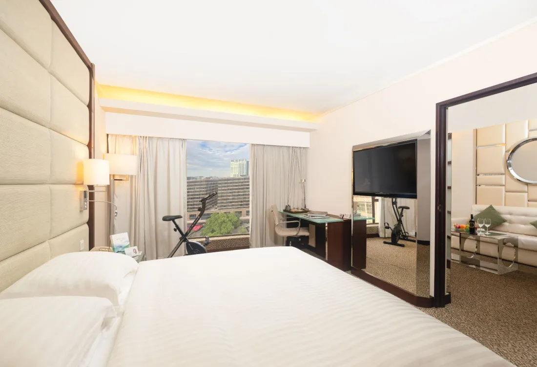  Executive Suite_Image.jpg 