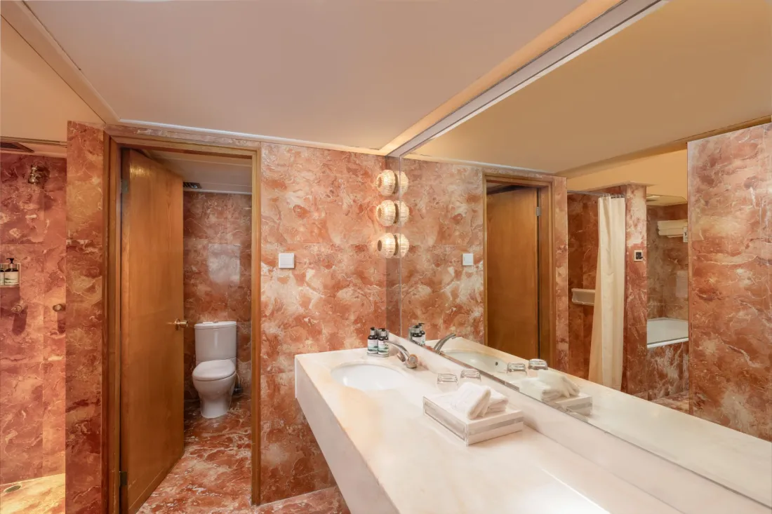  Presidential Suite_Image.jpg 
