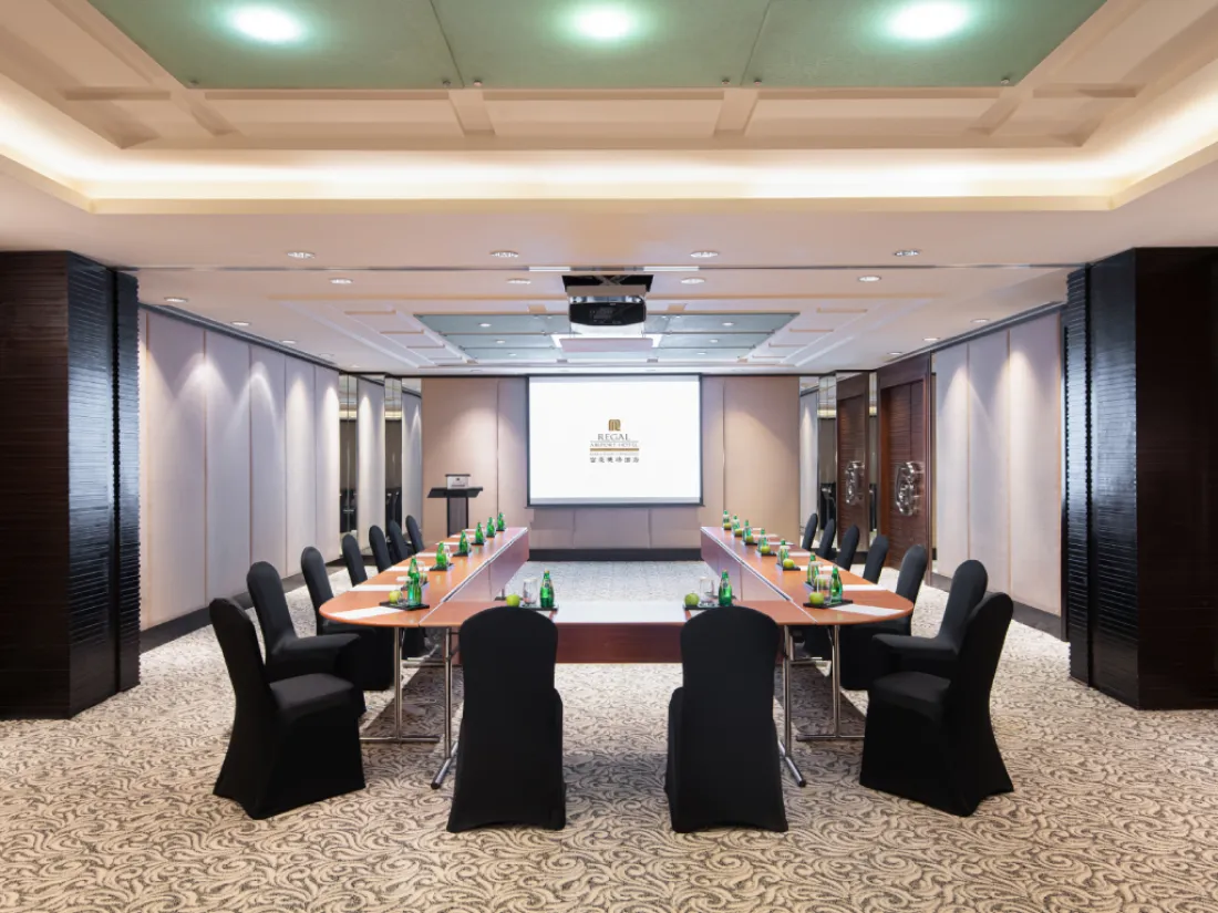 RAH_Meeting Room_U_Shape