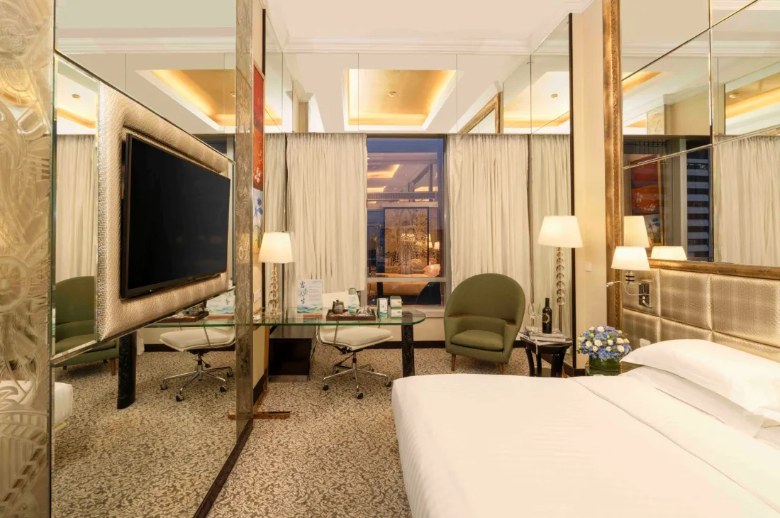 RHK_Executive Club Superior Room